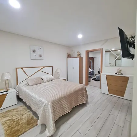 Retiro Da Perreira Com Churrasqueira * ヴィーラ・ノーヴァ・デ・パイヴァ